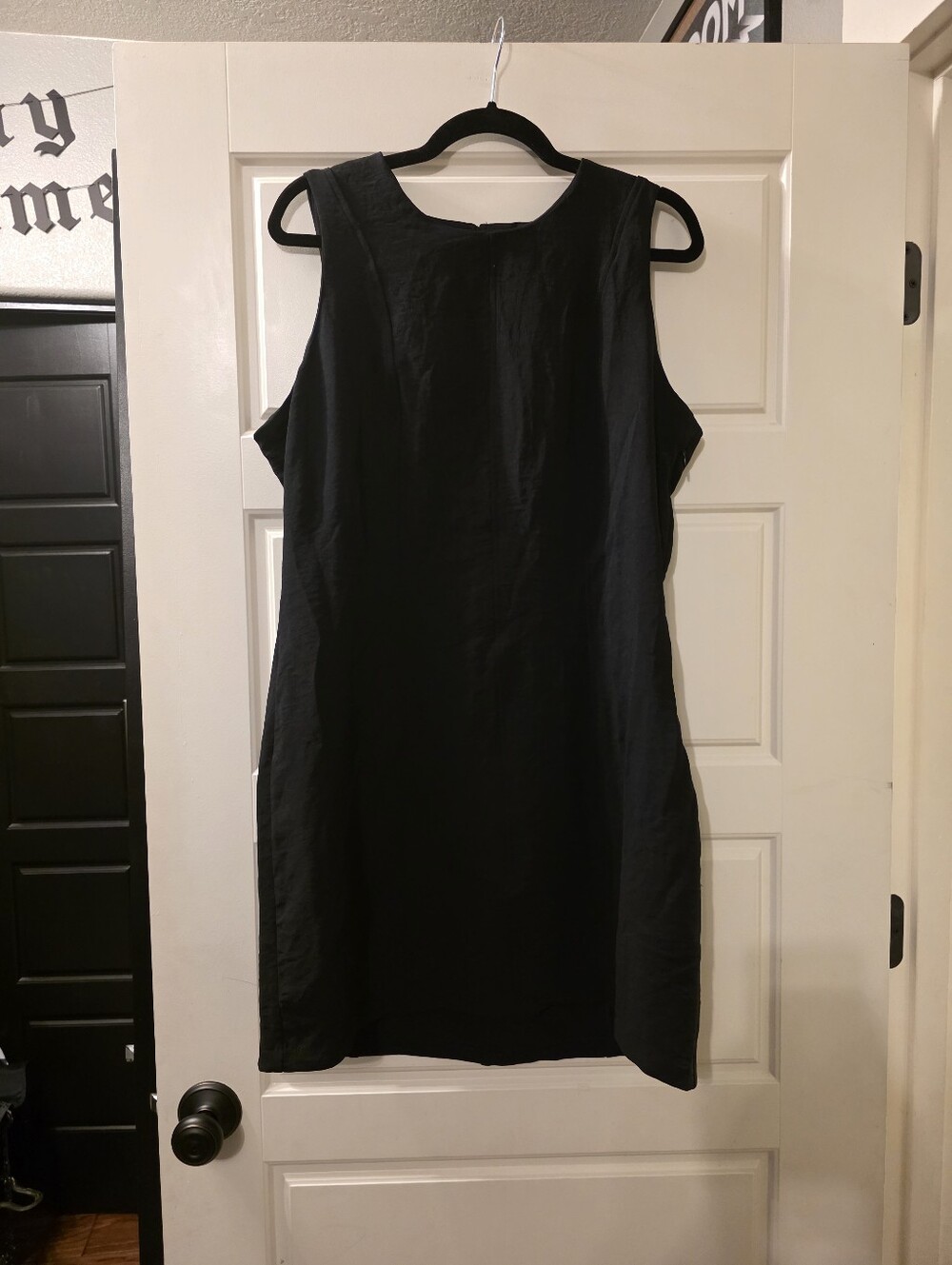 Classic Black Sleeveless Shift Dress Size 16